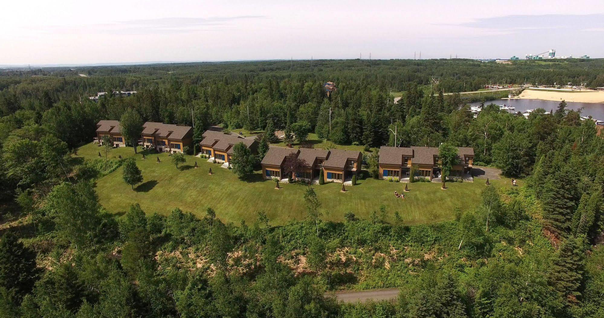 Dam-en-terre Village de vacances 3*